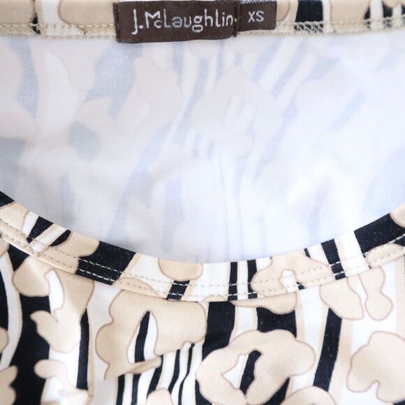 J. McLaughlin Black and Cream Patterned Blouse - Picture 4 of 4